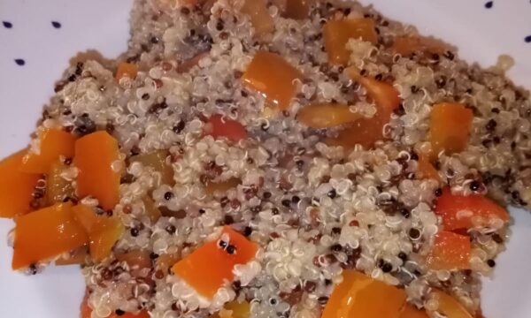 Nuova ricetta: Mix di quinoa con peperoni e peperoncino